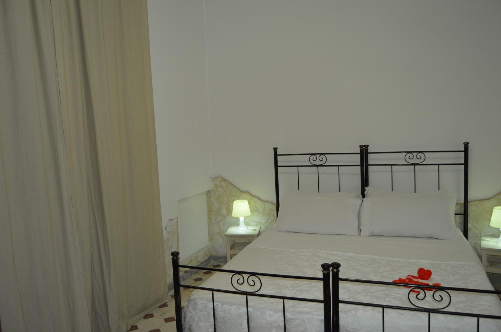 Bed And Breakfast Vecchio Porto Катания Экстерьер фото