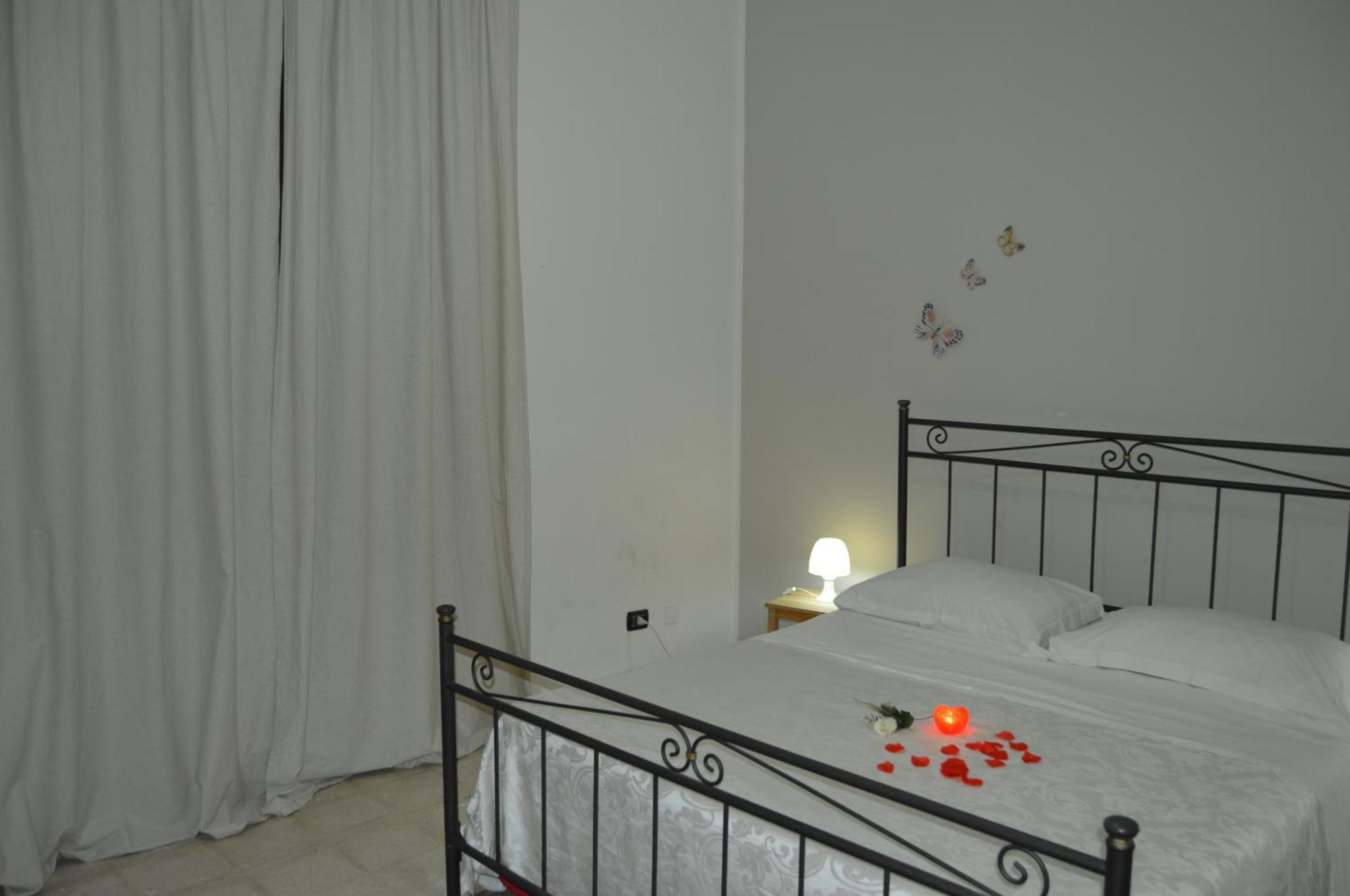 Bed And Breakfast Vecchio Porto Катания Экстерьер фото